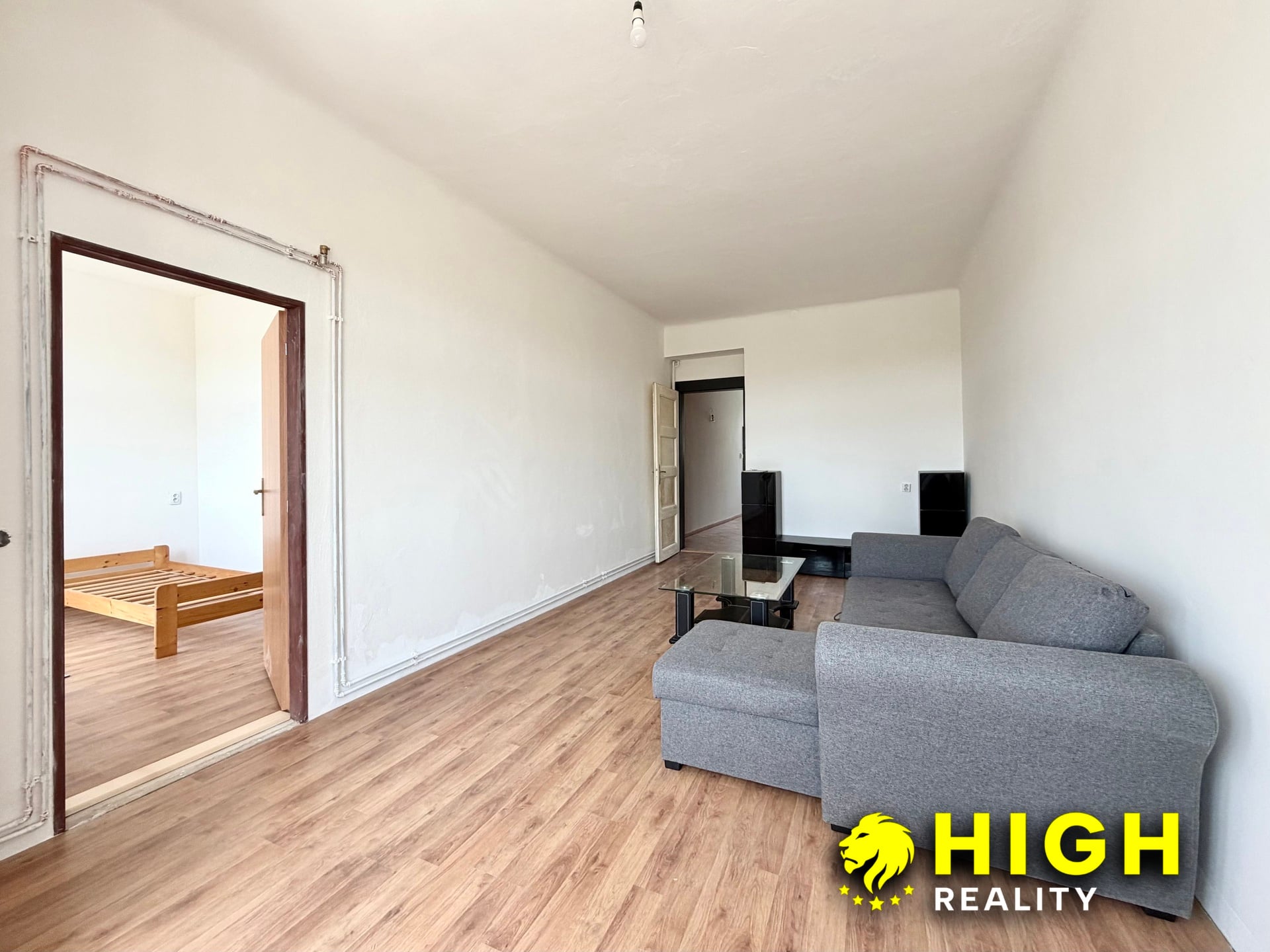 Pronájem bytu 3+1 80 m² se zahradou, Plzeň - Roudná – foto 2